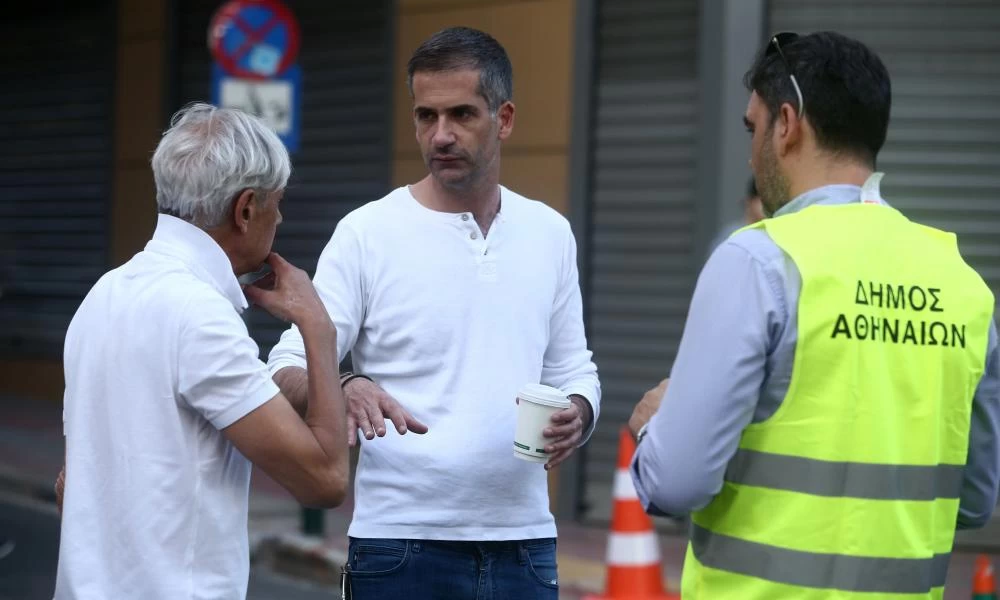 Μπαχαλάκηδες έκαναν ντου στον Δήμαρχο Αθηνών